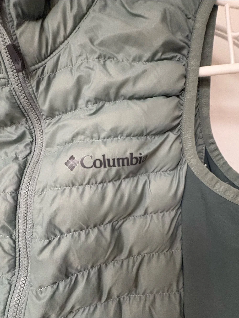 Columbia Women's Sage Green Quilted Packable Vest